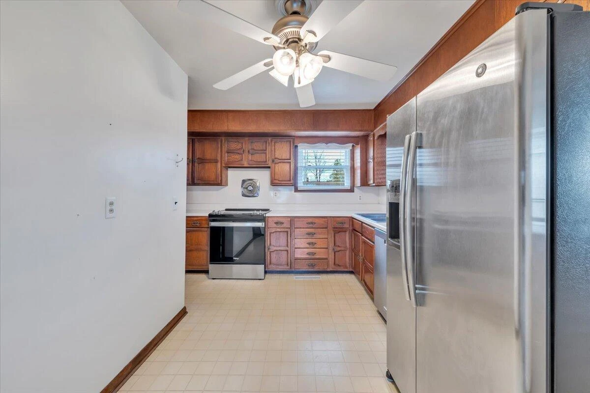 5156 Hazelridge RD - Photo 6