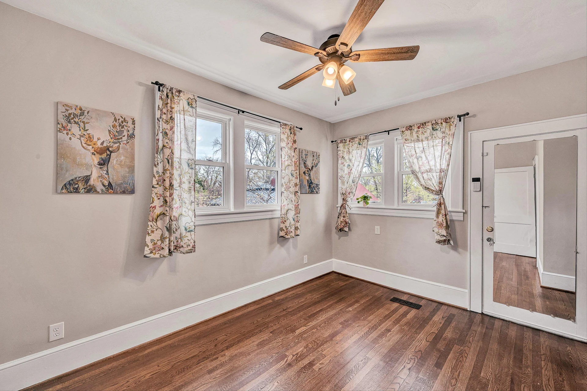 2401 Laburnum AVE - Photo 17