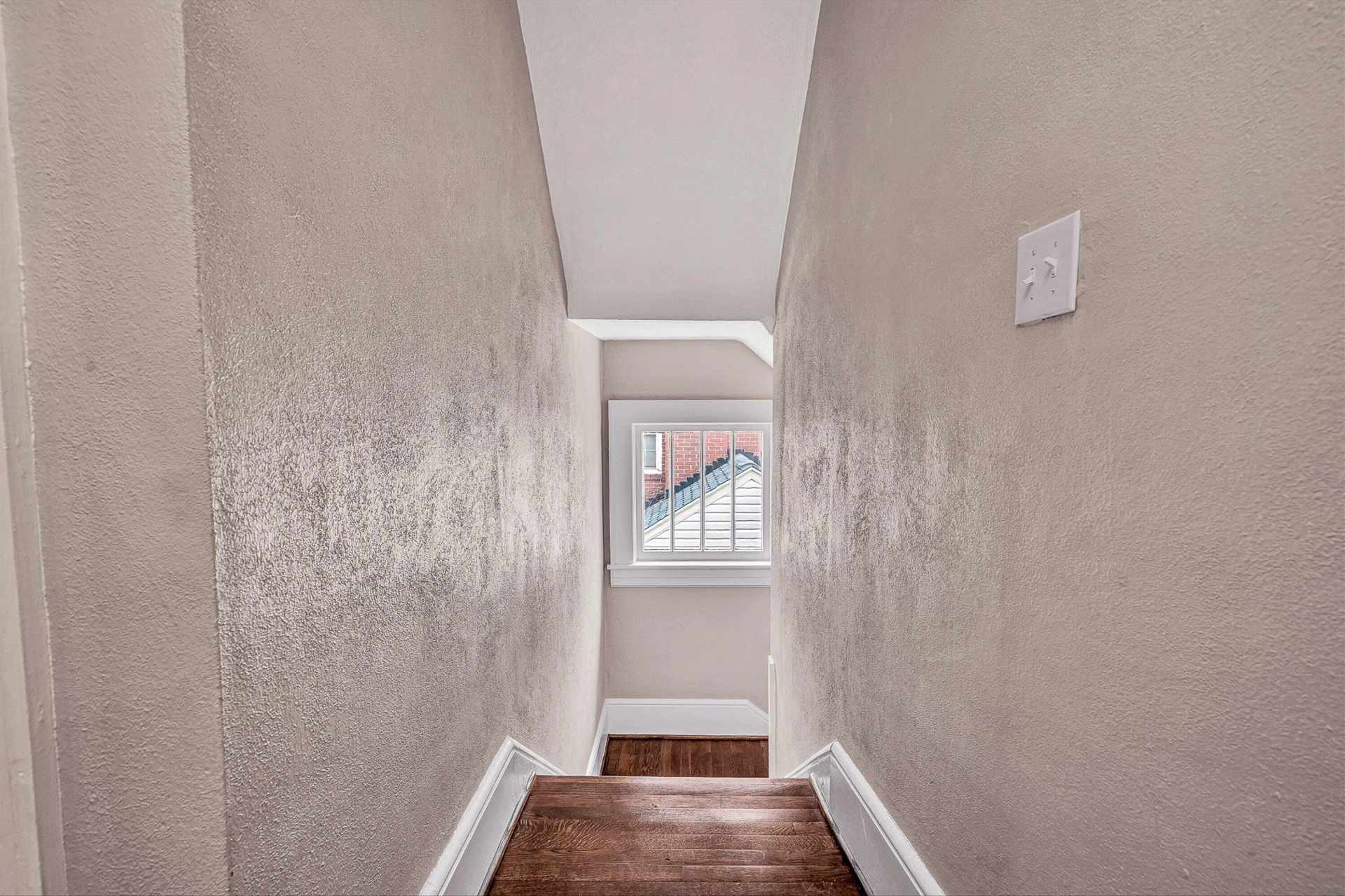 2401 Laburnum AVE - Photo 21