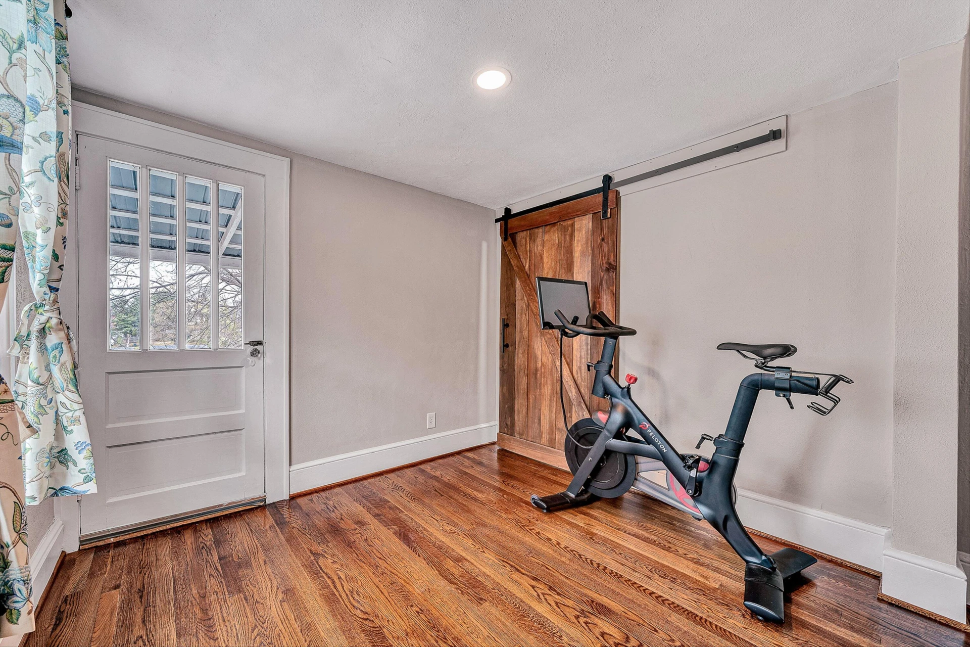 2401 Laburnum AVE - Photo 27