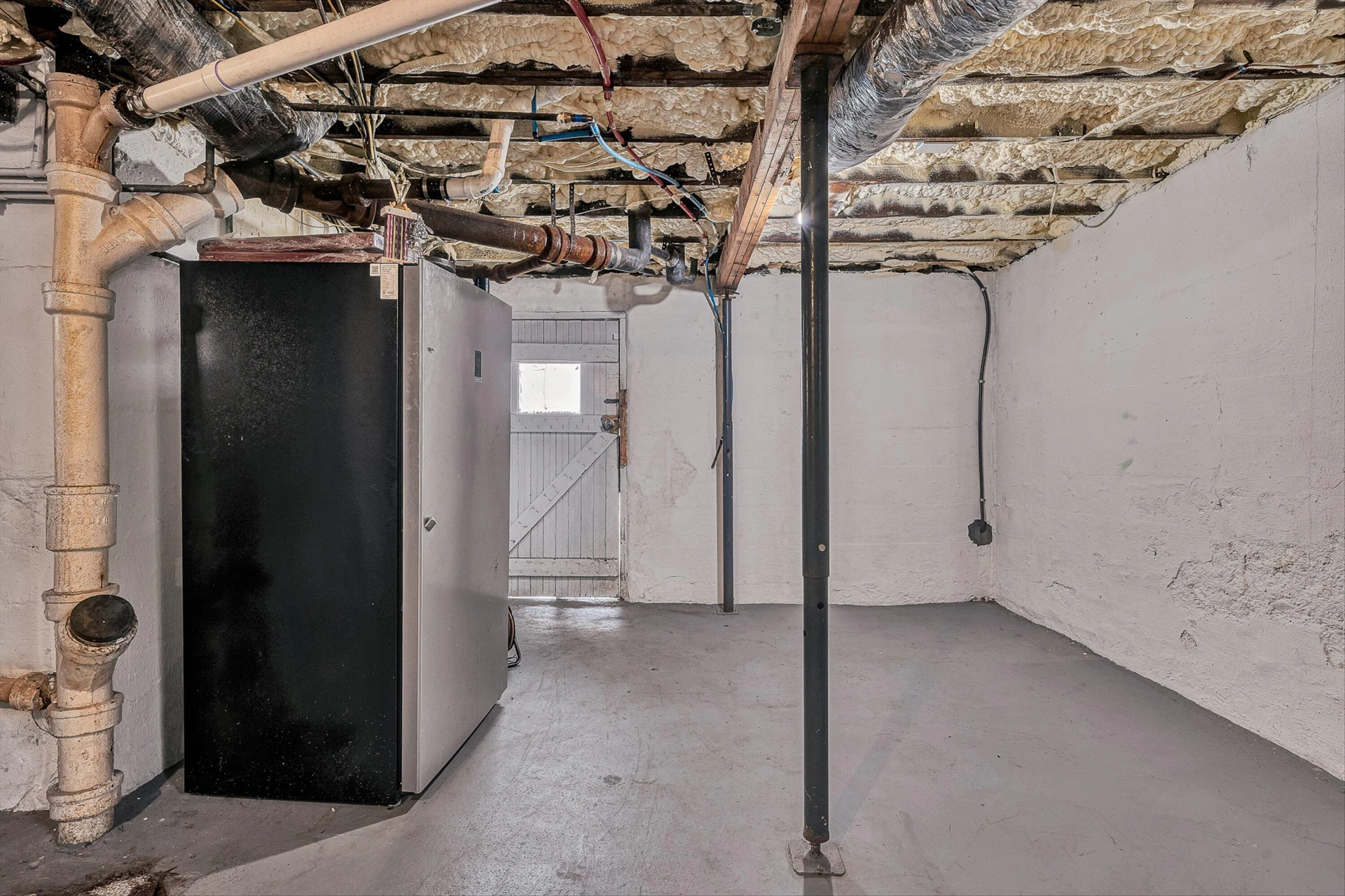 2401 Laburnum AVE - Photo 35