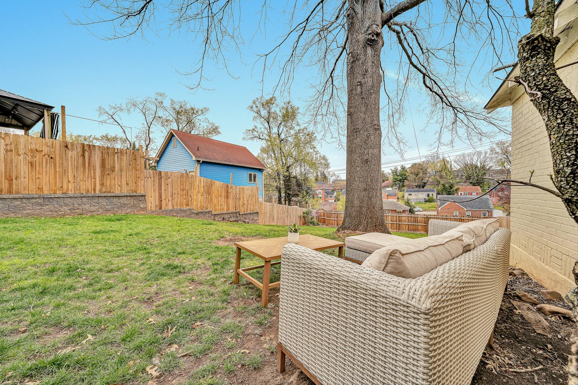 2401 Laburnum AVE - Photo 39