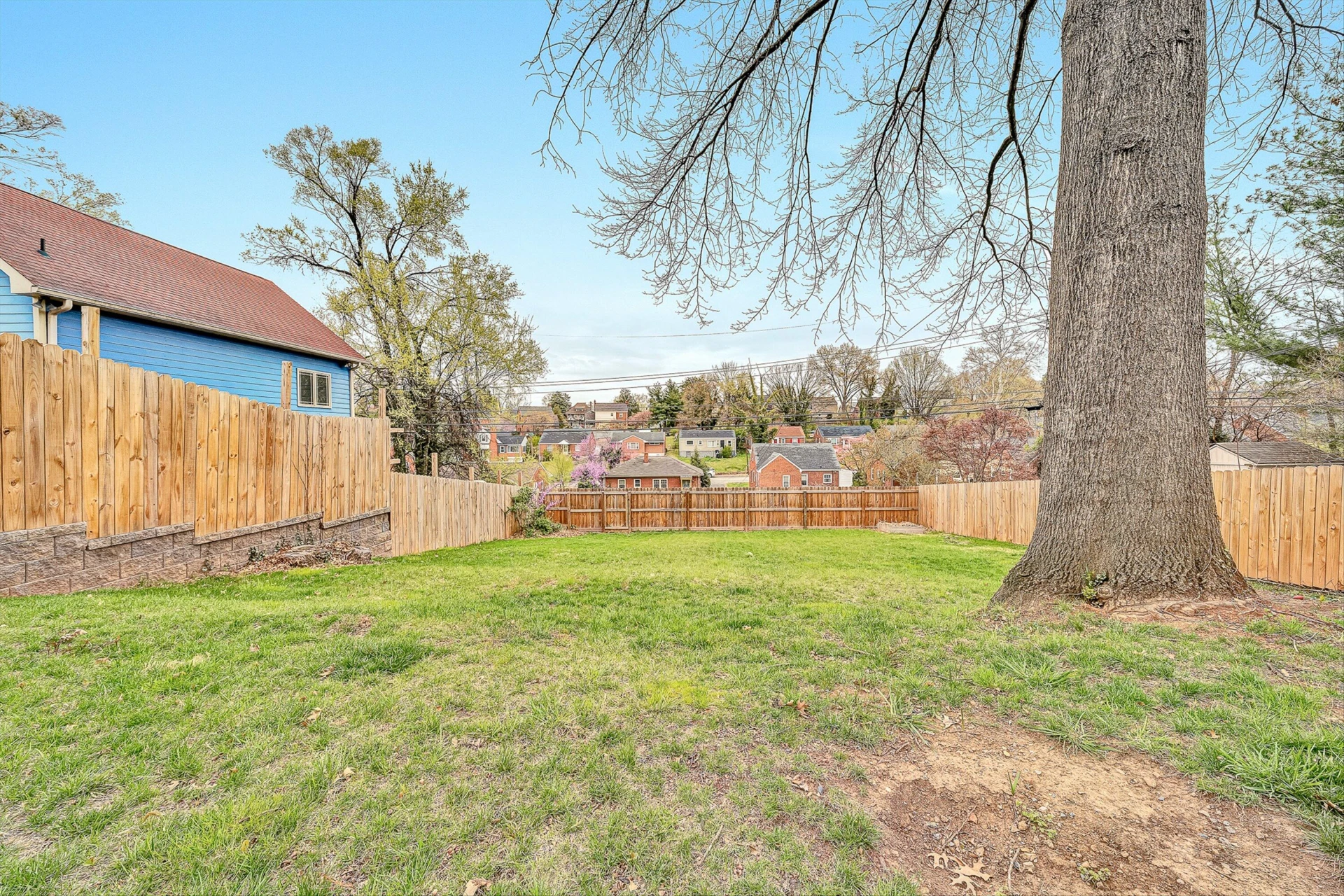 2401 Laburnum AVE - Photo 40