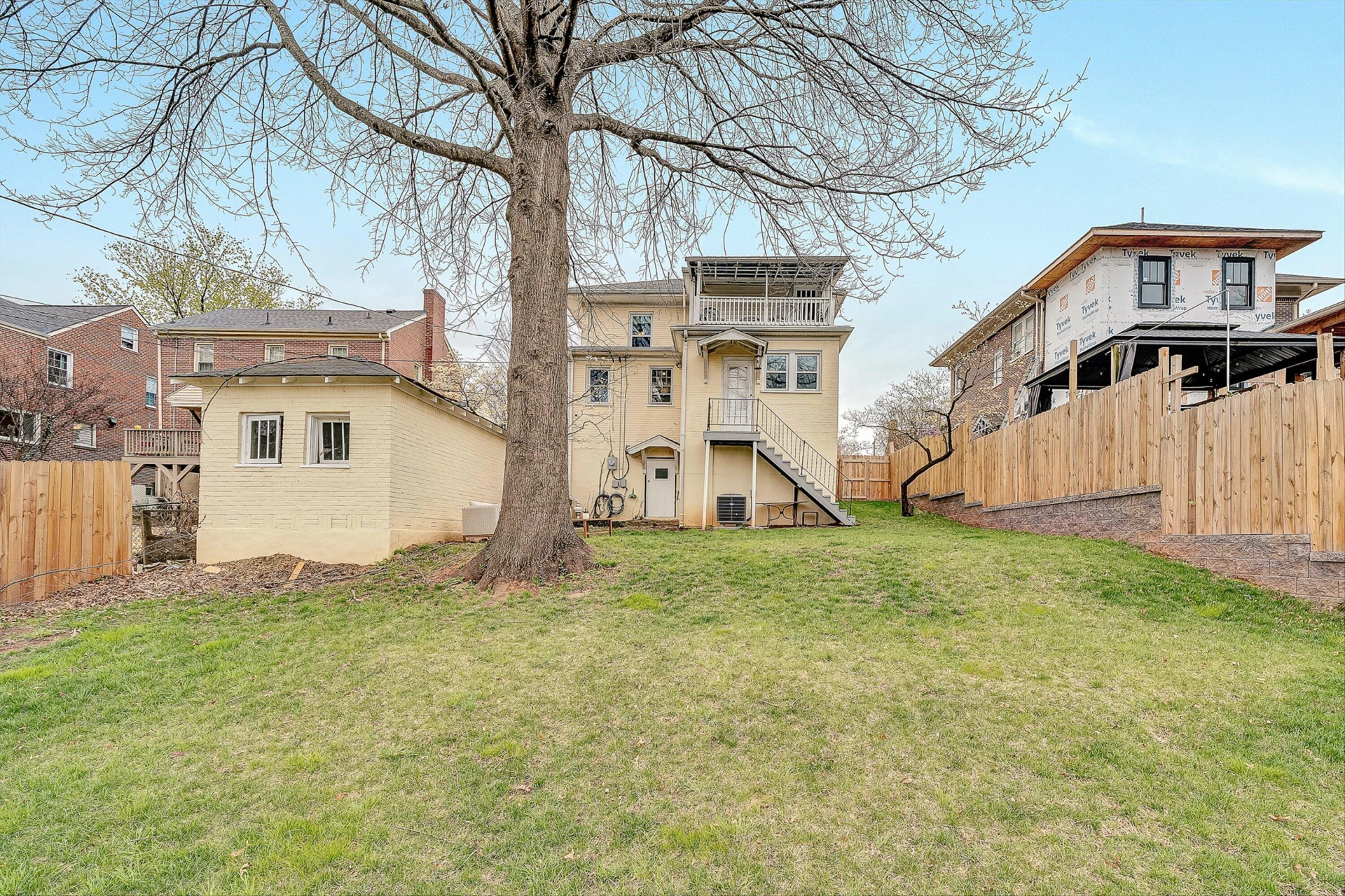 2401 Laburnum AVE - Photo 41