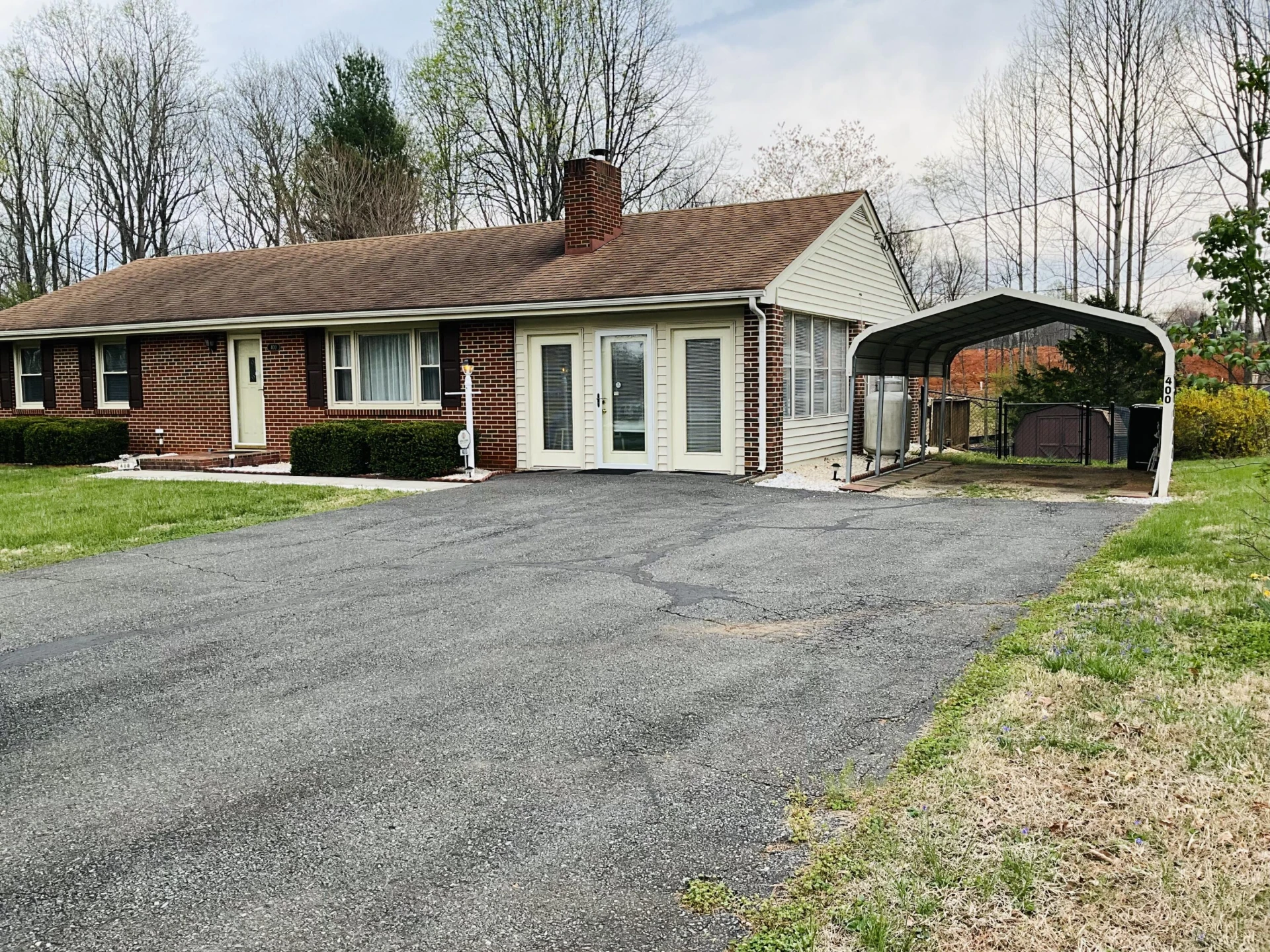 400 Woodland CIR - Photo 4