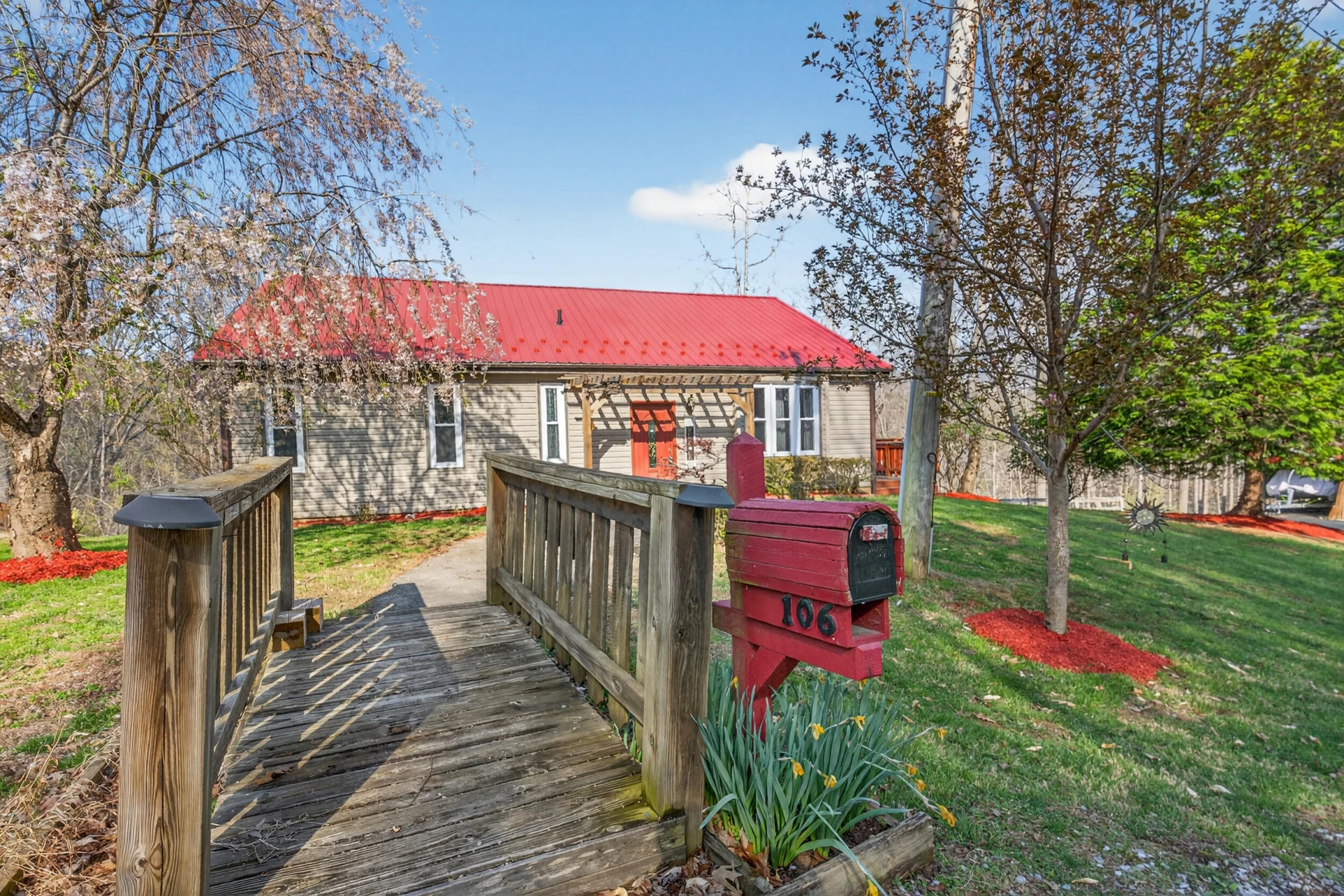 106 Beaver Dam CT - Photo 2