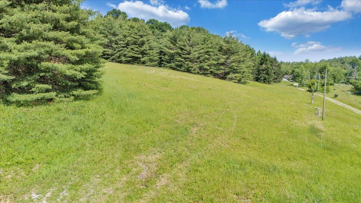 563 Dusty Rock RD - Photo 2