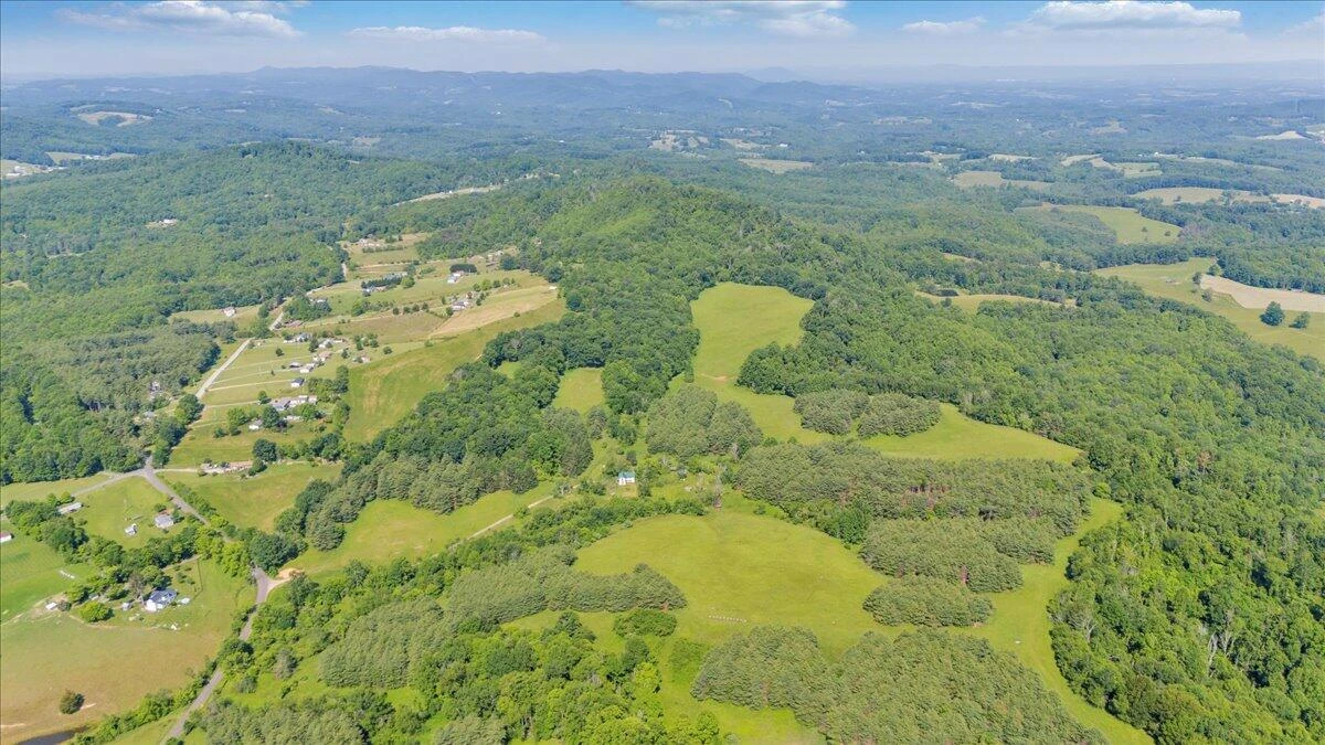 563 Dusty Rock RD - Photo 6