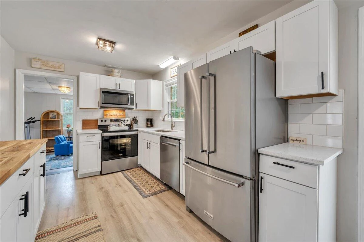 3988 Welcome Valley RD - Photo 11