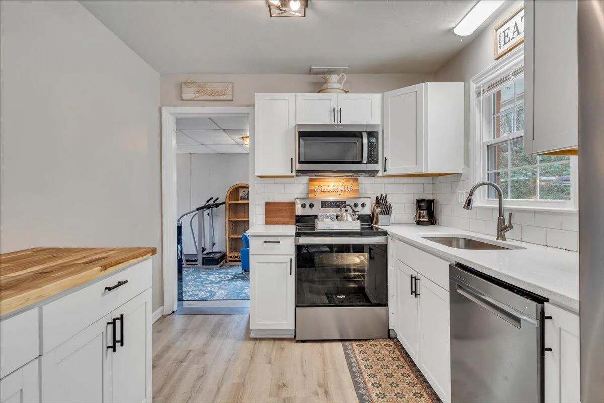 3988 Welcome Valley RD - Photo 12