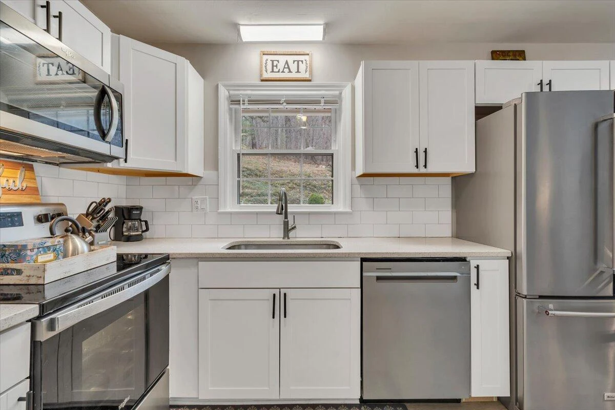 3988 Welcome Valley RD - Photo 13