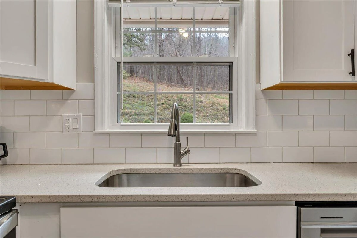 3988 Welcome Valley RD - Photo 14