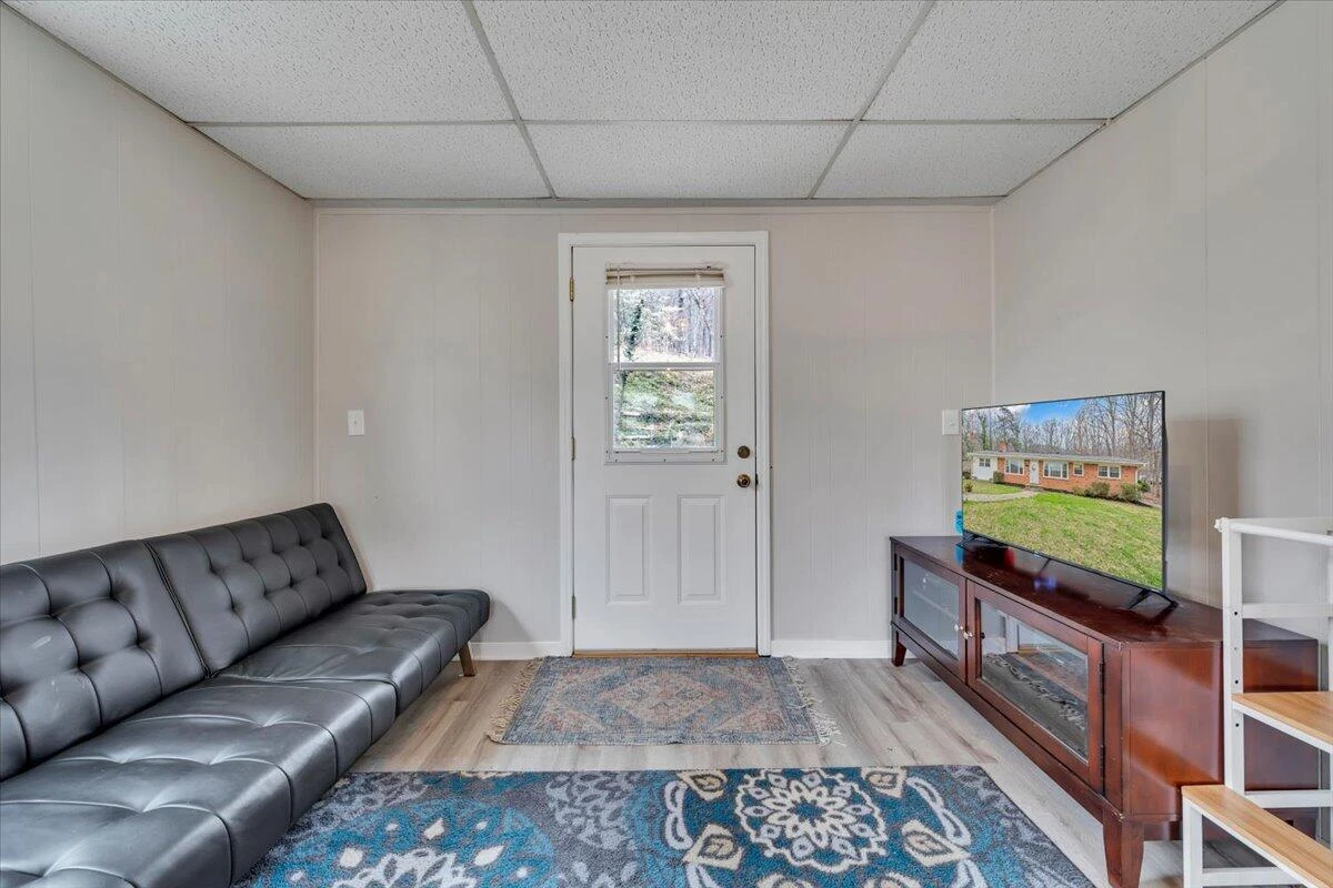 3988 Welcome Valley RD - Photo 17