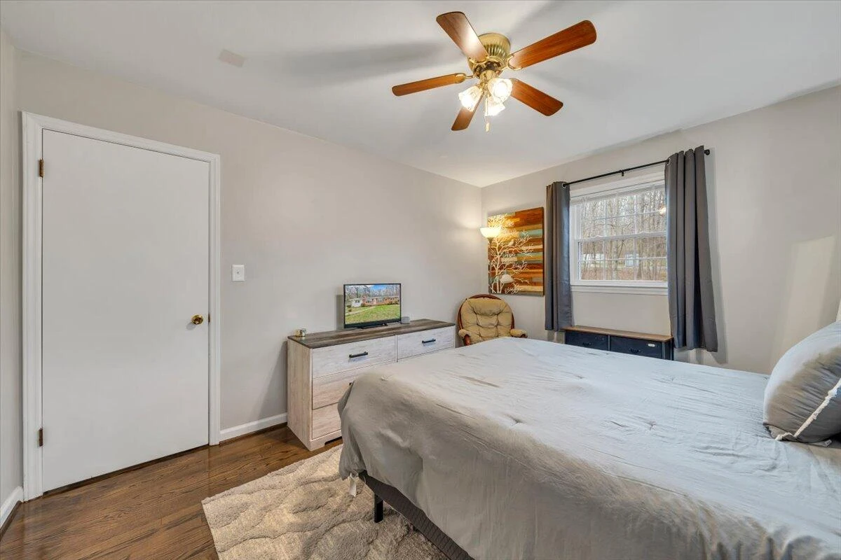 3988 Welcome Valley RD - Photo 21
