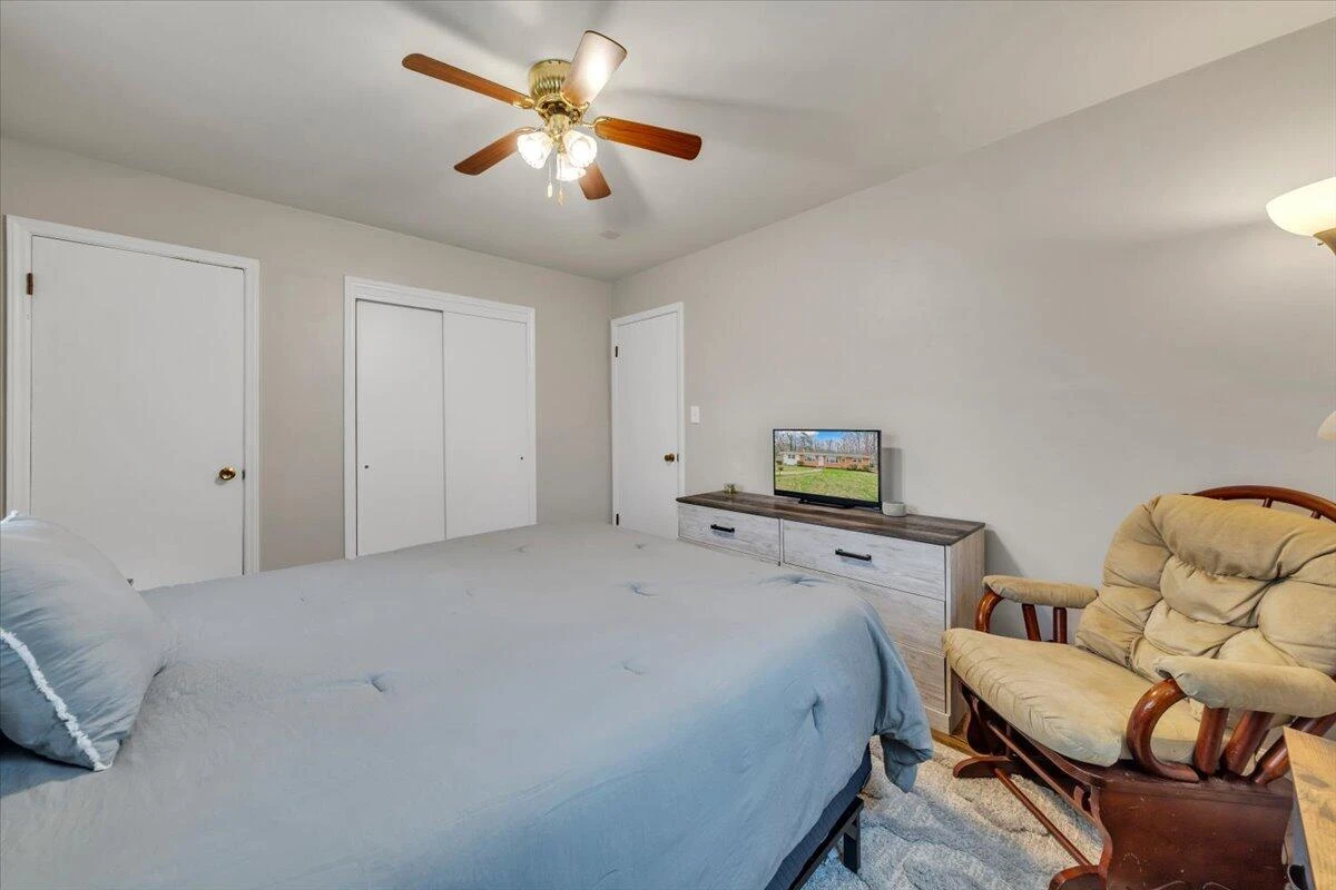 3988 Welcome Valley RD - Photo 22