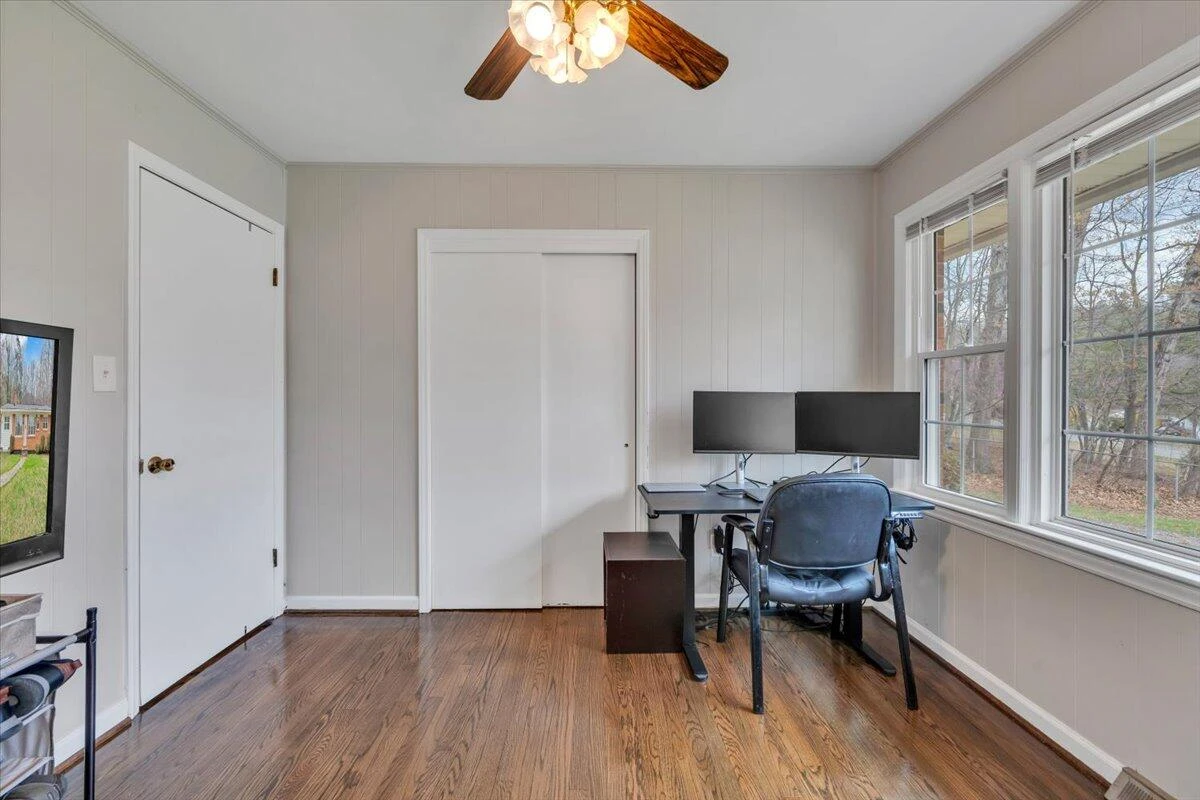 3988 Welcome Valley RD - Photo 28