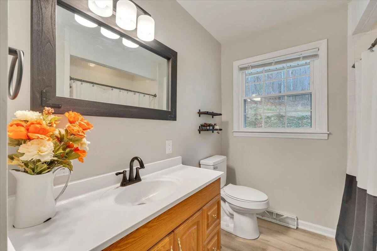 3988 Welcome Valley RD - Photo 29