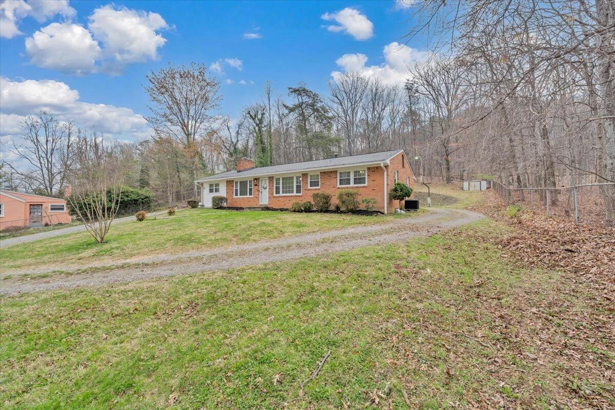 3988 Welcome Valley RD - Photo 47