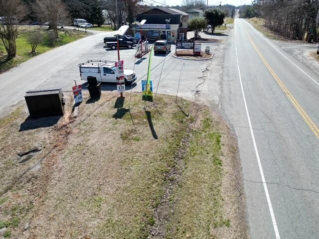 2031 Main ST - Photo 4