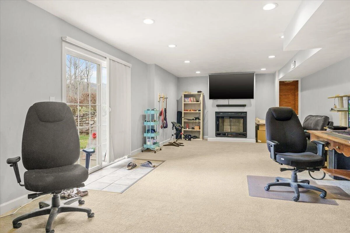 6020 Scotford CT - Photo 49