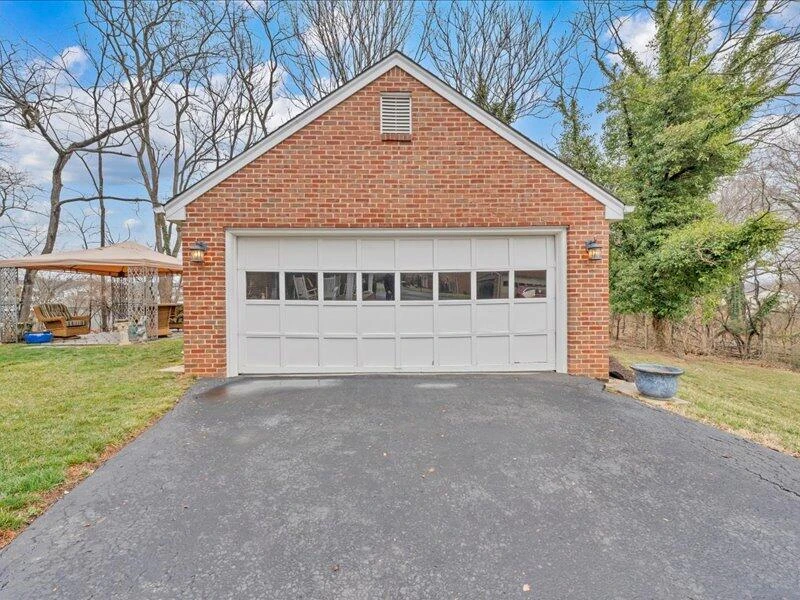 3515 Windsor Oaks CIR - Photo 18