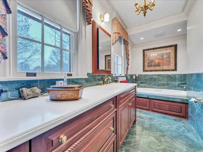 3515 Windsor Oaks CIR - Photo 12