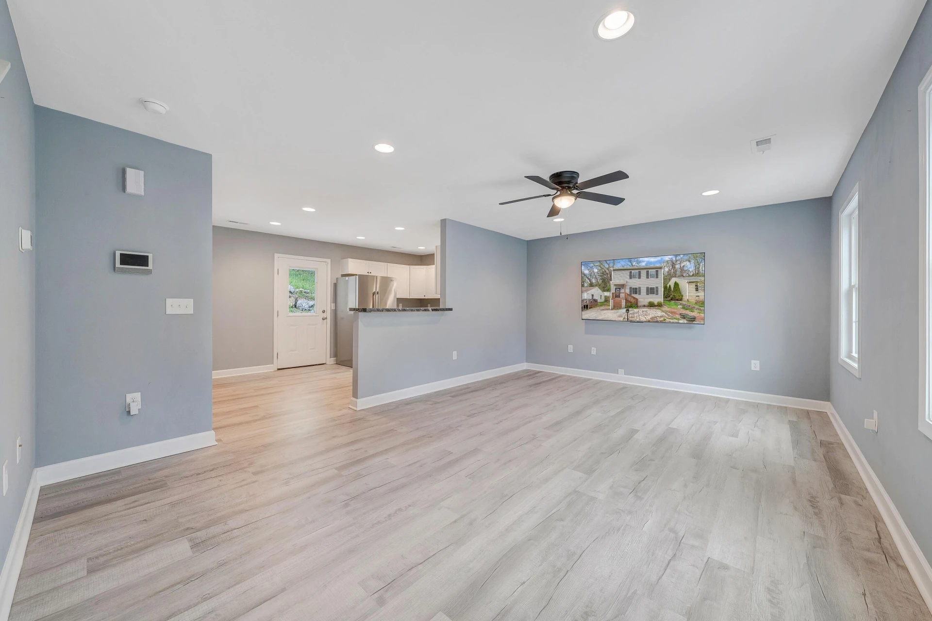 1452 Varnell AVE - Photo 2