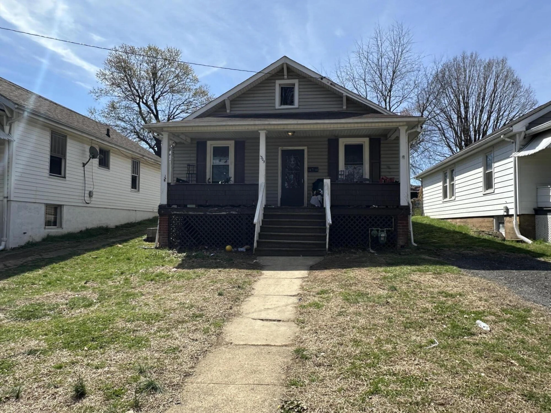 1305 Penmar AVE