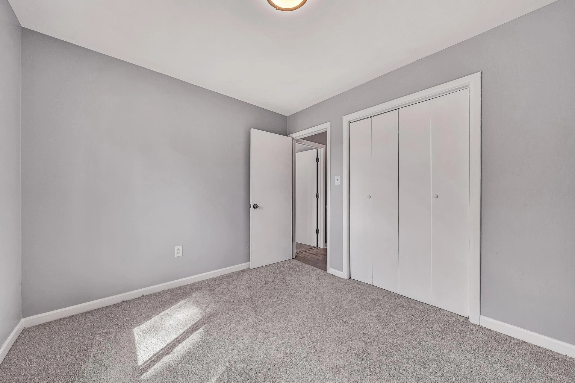 3931 Green Spring AVE - Photo 19