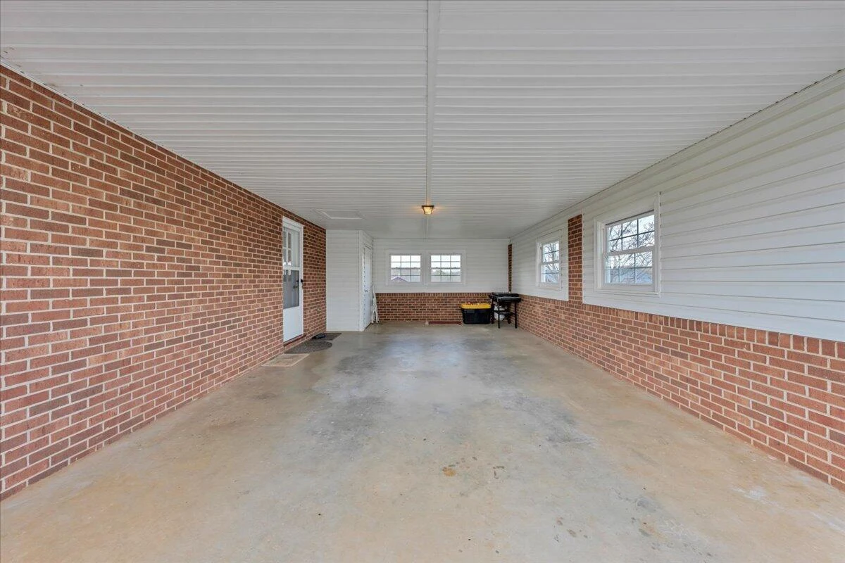 4660 Franklin ST - Photo 35