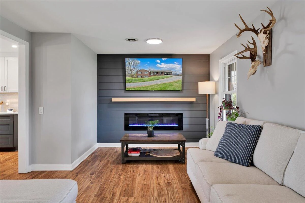 4660 Franklin ST - Photo 9