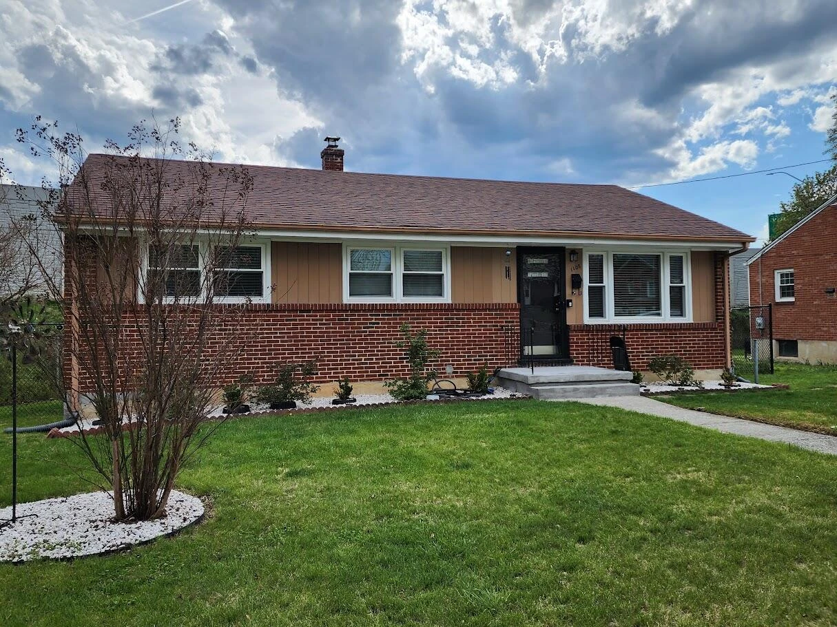 1108 Pleasant View AVE