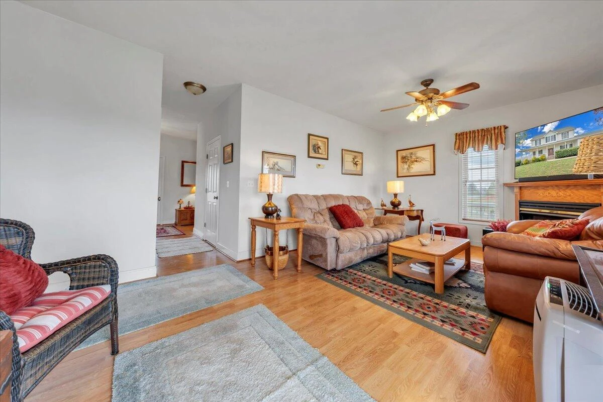 1064 Savanna Hills DR - Photo 14