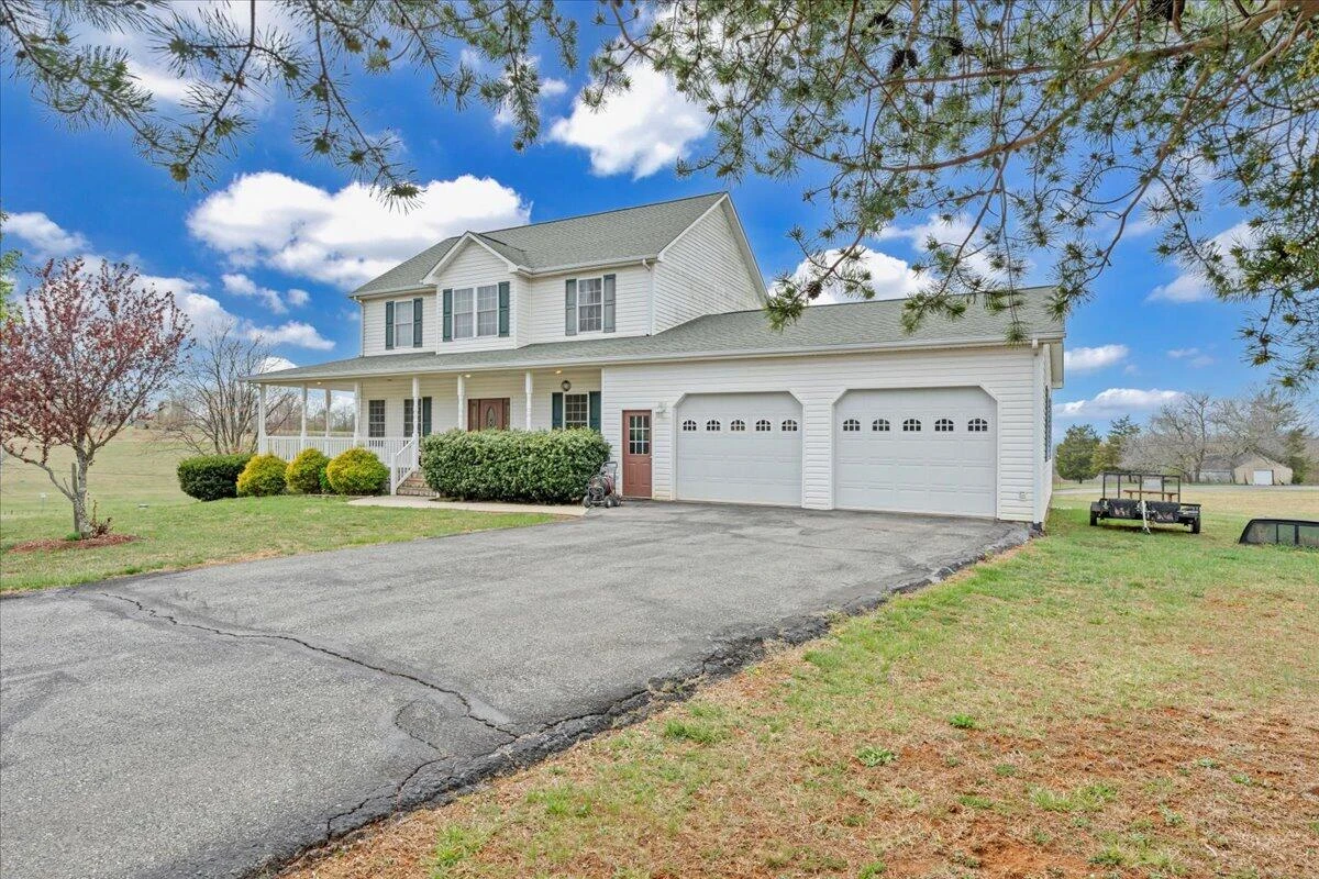 1064 Savanna Hills DR - Photo 2