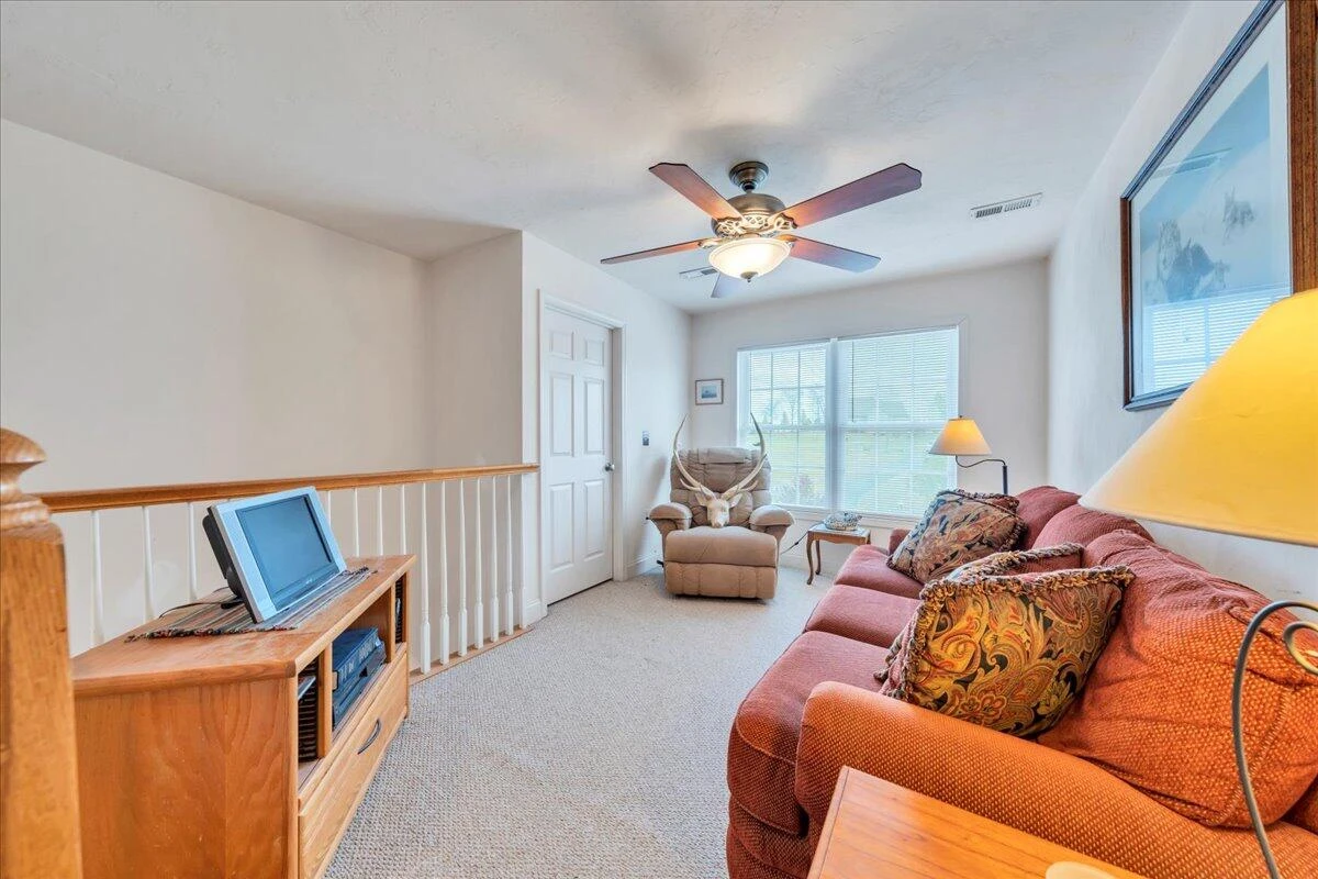 1064 Savanna Hills DR - Photo 26