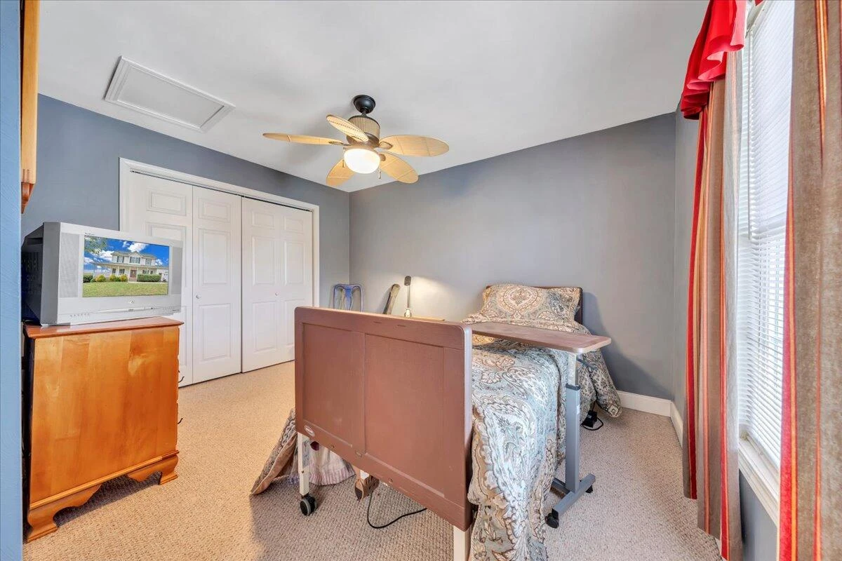 1064 Savanna Hills DR - Photo 32