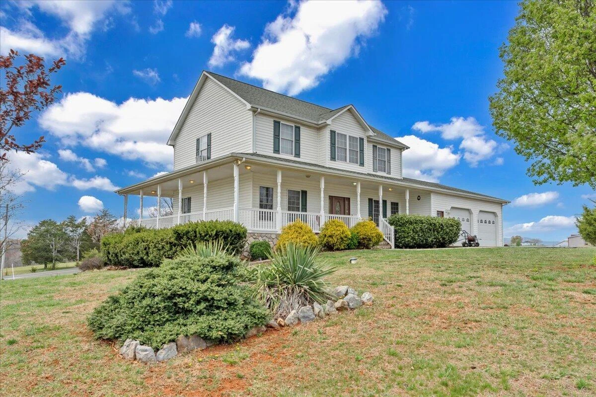 1064 Savanna Hills DR - Photo 4