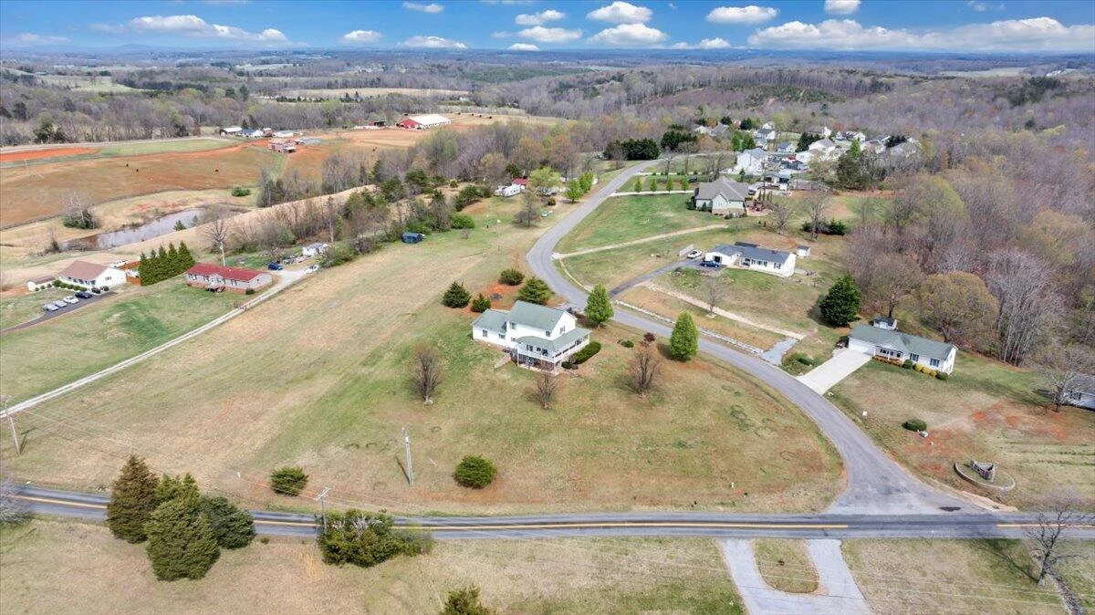 1064 Savanna Hills DR - Photo 9