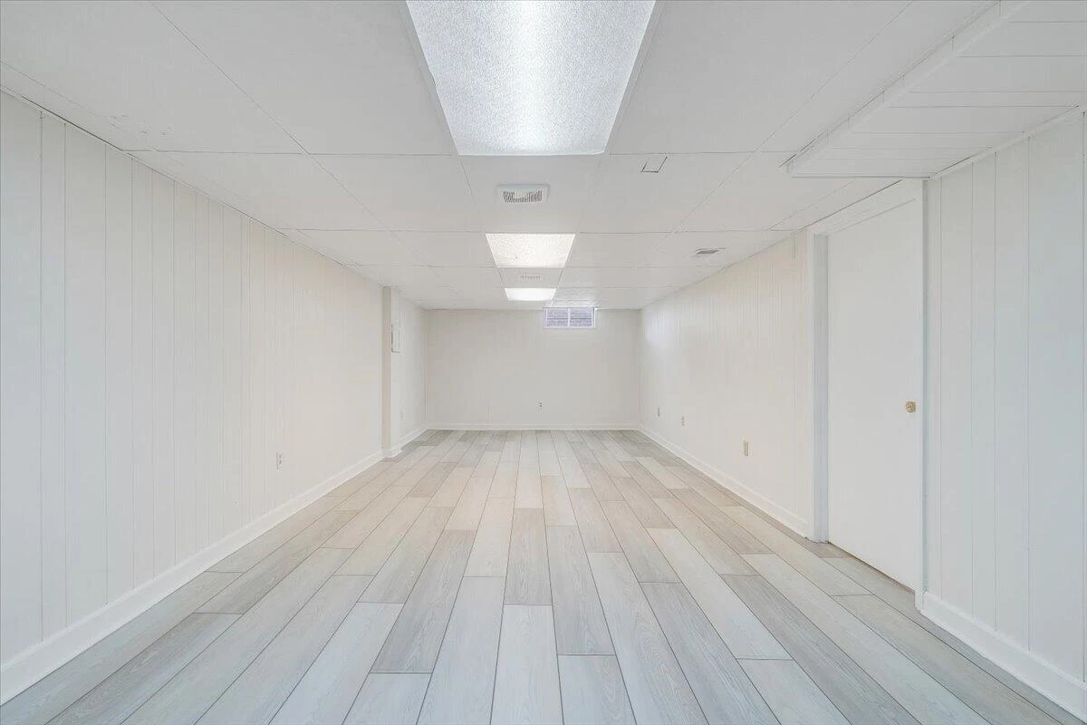 106 Hurst AVE - Photo 19