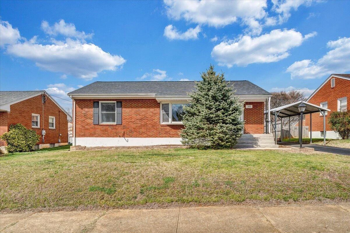 106 Hurst AVE - Photo 2