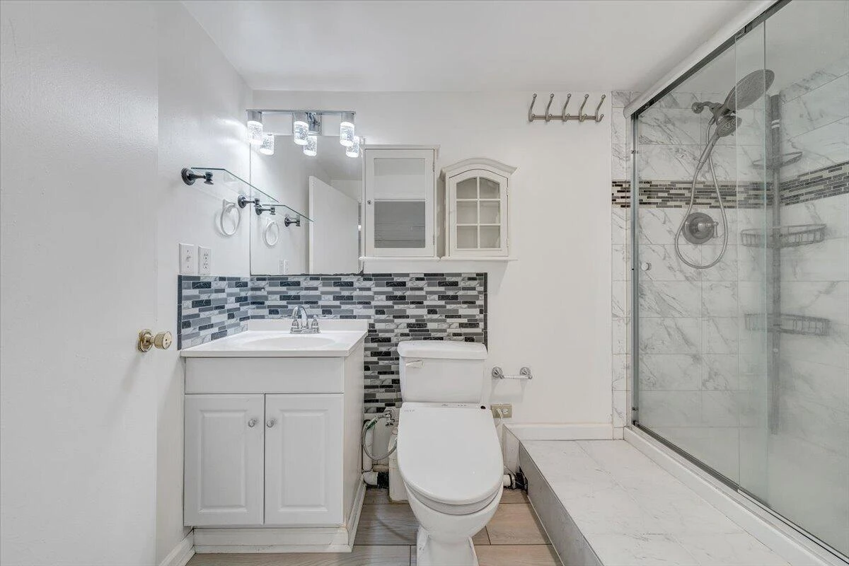 106 Hurst AVE - Photo 21