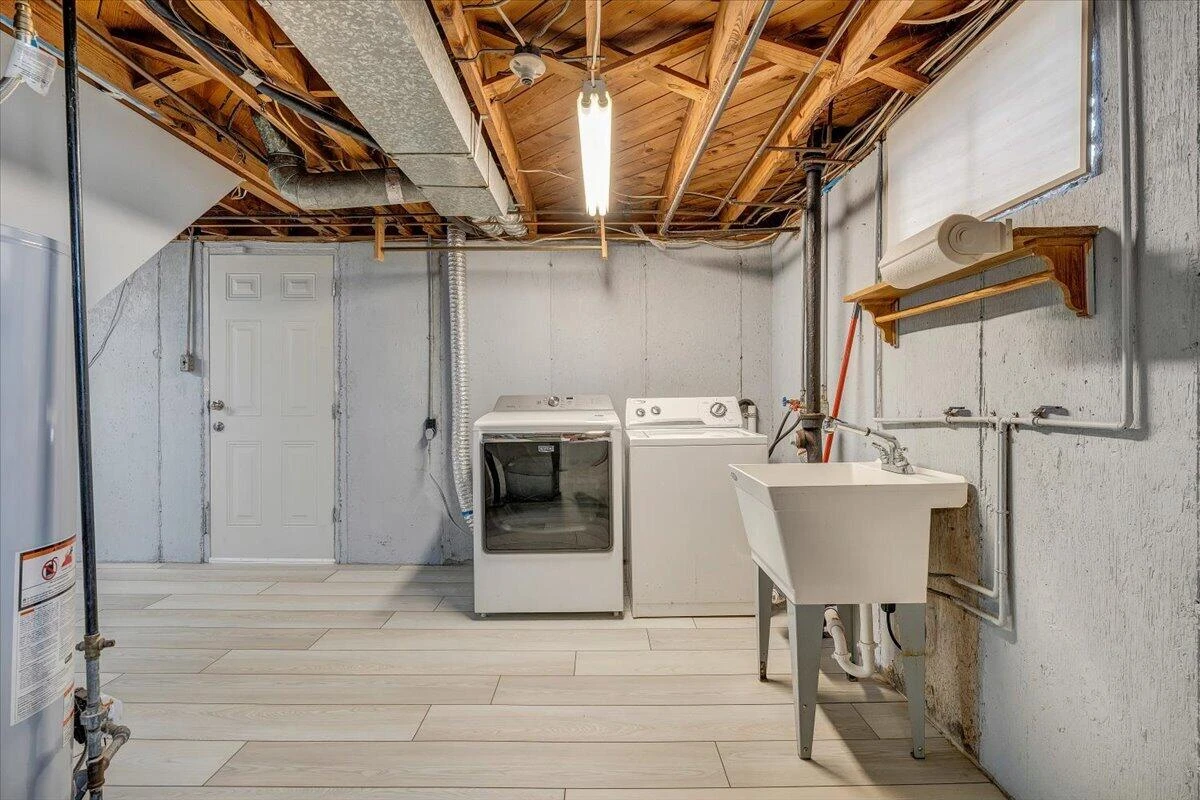 106 Hurst AVE - Photo 26