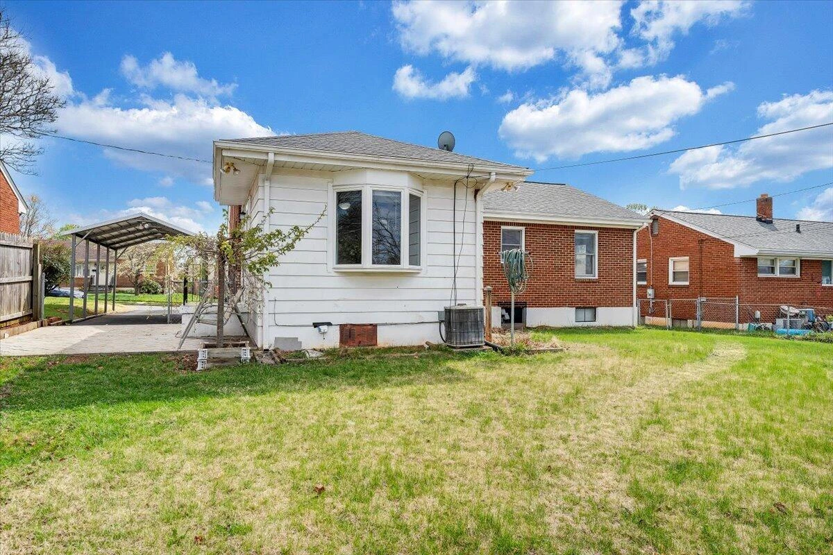 106 Hurst AVE - Photo 28