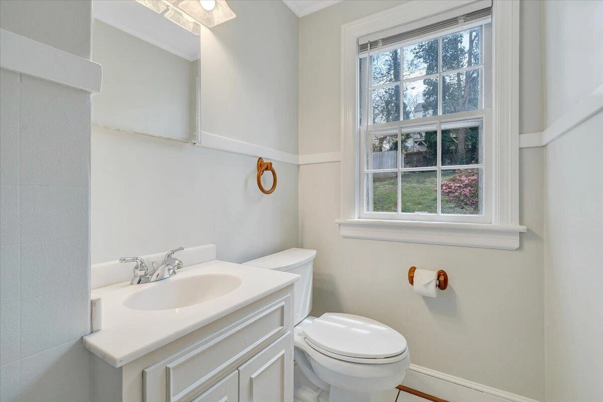 2522 Livingston RD - Photo 11