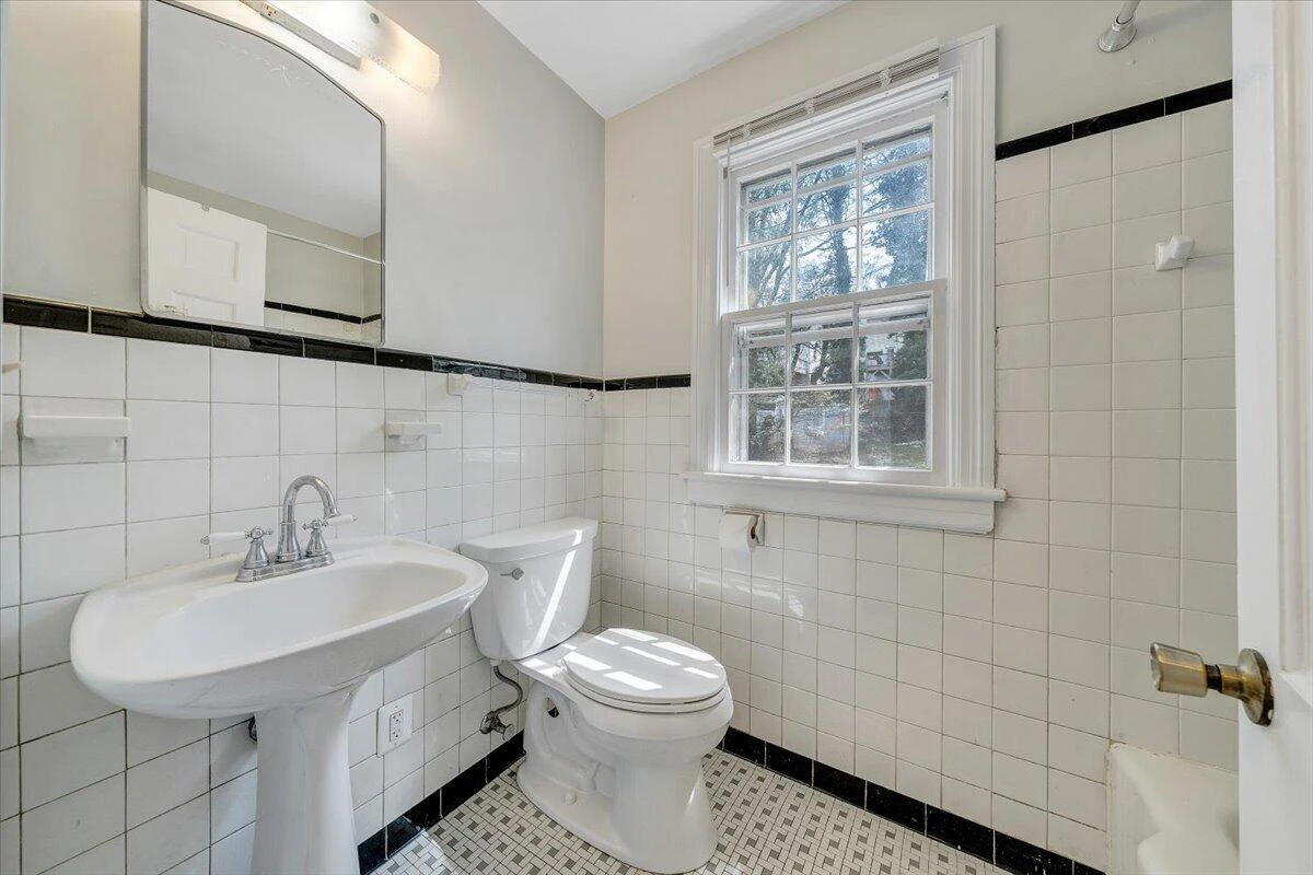 2522 Livingston RD - Photo 16