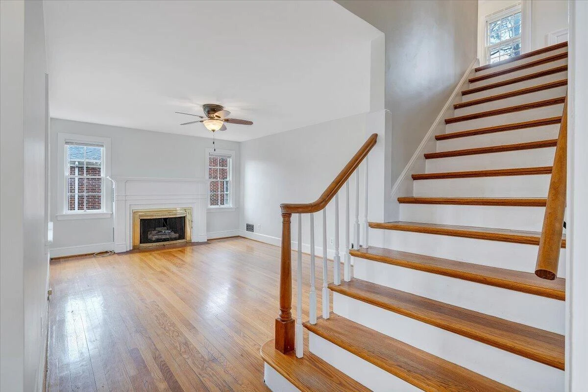 2522 Livingston RD - Photo 3