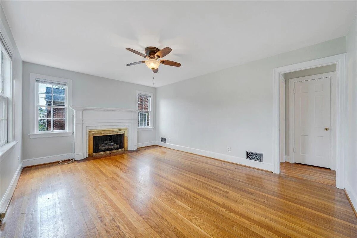 2522 Livingston RD - Photo 4