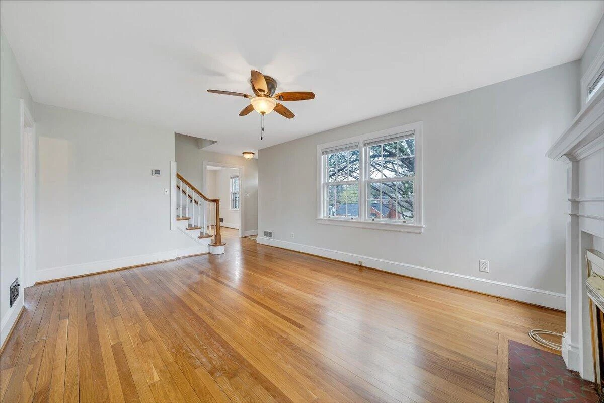 2522 Livingston RD - Photo 5