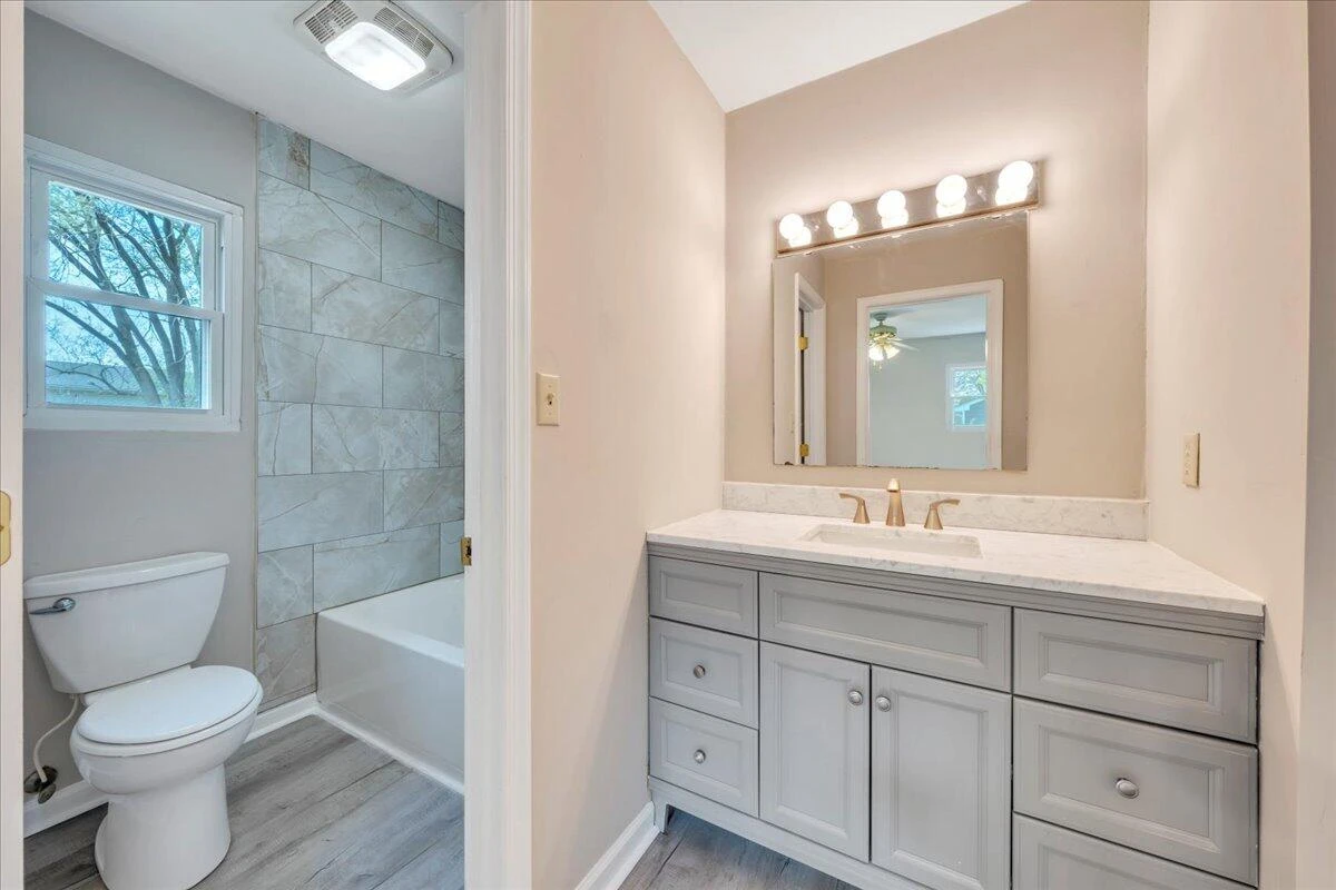 3440 Belle AVE - Photo 3