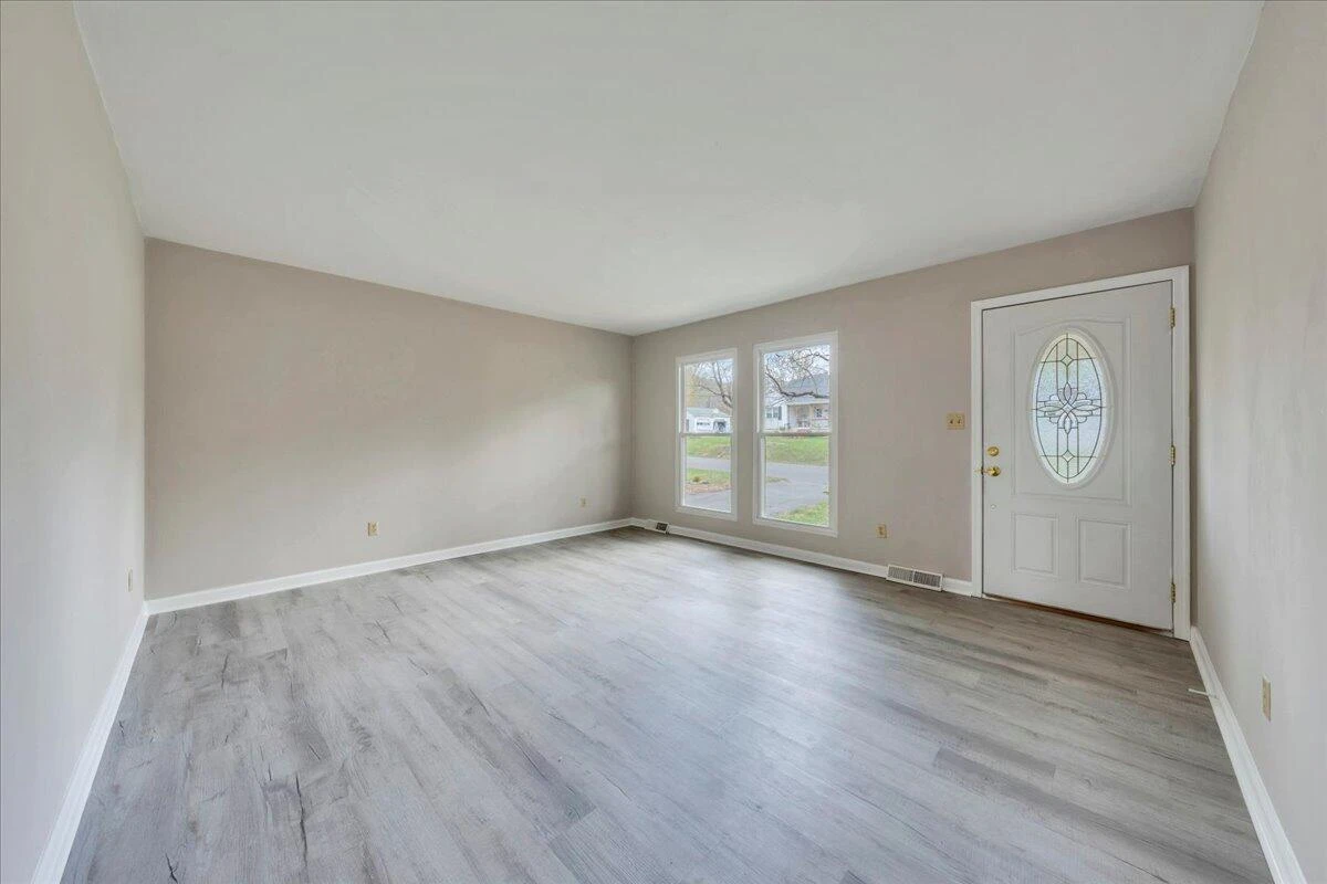 3440 Belle AVE - Photo 6